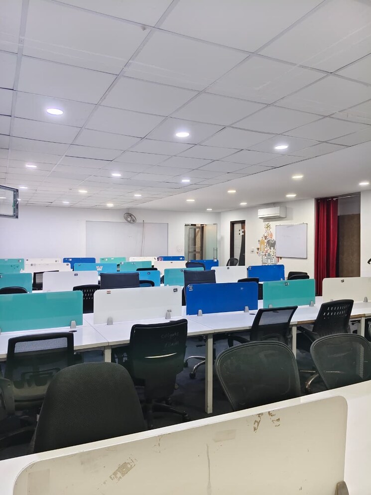 Team Area, sector 63 Commercial Office Space 3000 Sq.Ft. In Sector 63 Noida 9594468
