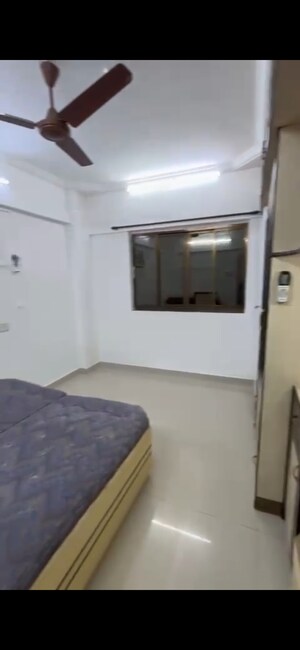 Bedroom in 1 BHK Apartment at Bandra West – for Rent