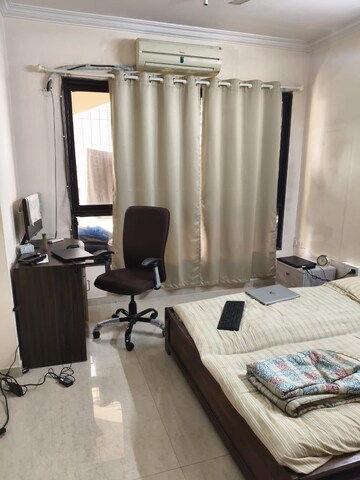 Master Bedroom in 2 BHK Apartment at Sambhavnath Apartment, Ghatkopar East – for Rent