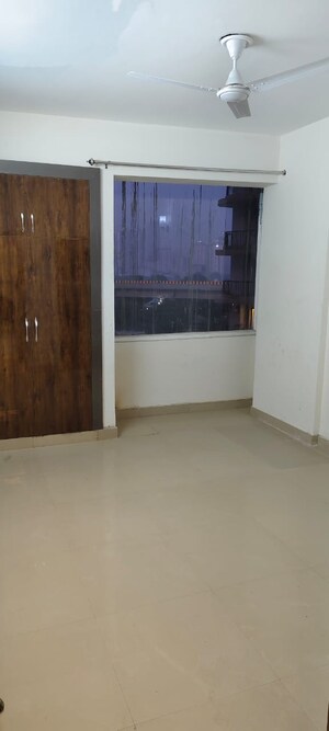 3 BHK Apartment For Rent in Amrapali Heartbeat City, Sector 107