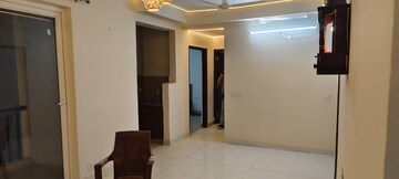 Room in 3 BHK Apartment at Amrapali Heartbeat City, Sector 107 – for Rent