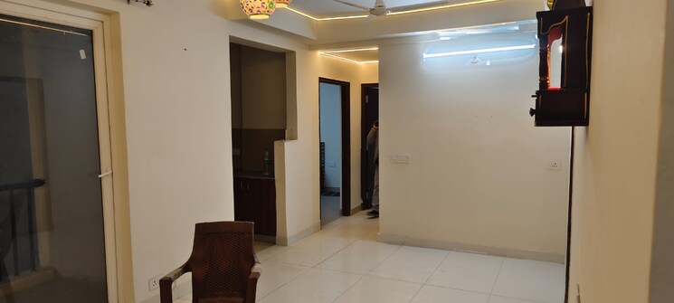 Room, amrapali-heartbeat-city 3 Bedroom 1350 Sq.Ft. Apartment In Sector 107 Noida 9594525