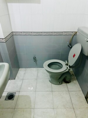 Bathroom in 3 BHK Apartment at Kumar Prerana, Aundh – for Sale