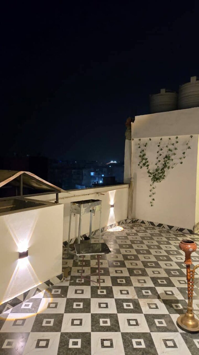 Exterior View, saket 1 RK 300 Sq.Ft. Apartment In Saket Delhi 9594579