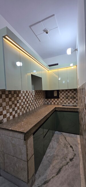 2 BHK Builder Floor For Sale in Vishwas Park