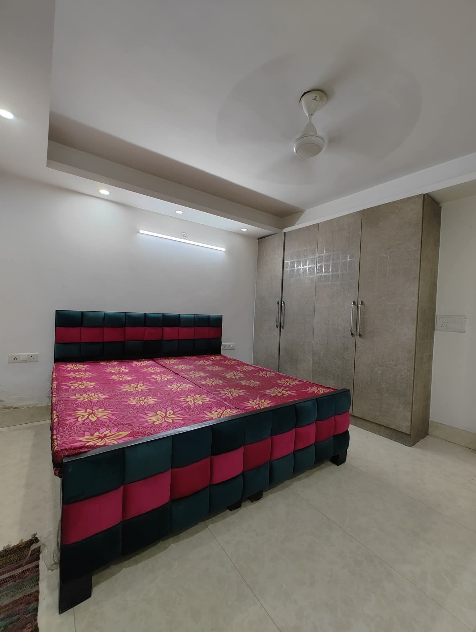 1 BHK Builder Floor For Rent in Saket 