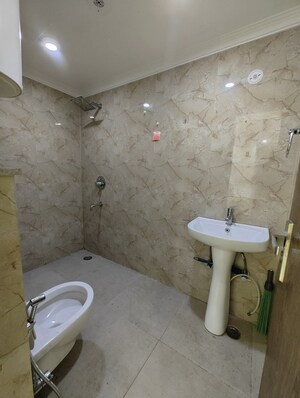 Bathroom in 1 BHK Builder Floor at Saket – for Rent