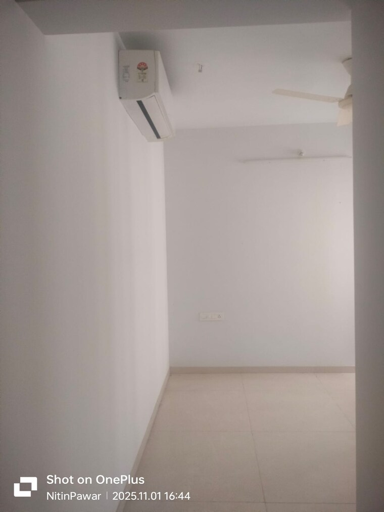 Bedroom, lodha-palava-downtown 2 Bedroom 927 Sq.Ft. Apartment In Dombivli East Thane 9594589