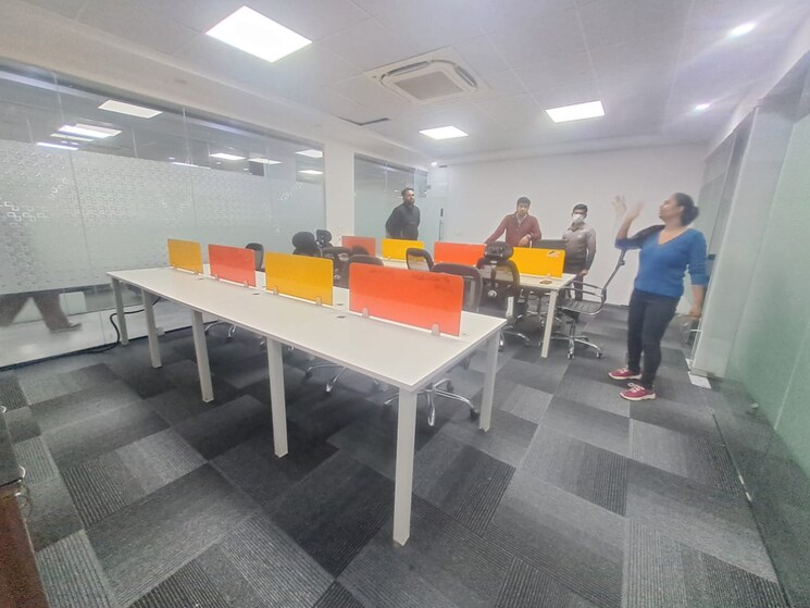 Team Area, sector 63 Commercial Office Space 1200 Sq.Ft. In Sector 63 Noida 9594586
