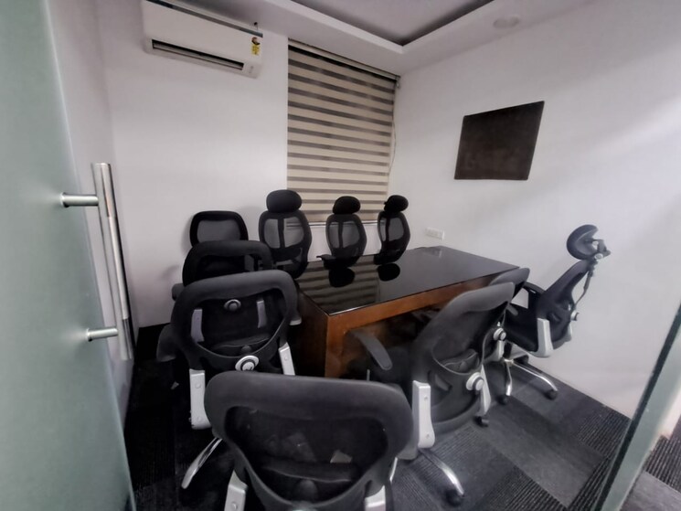 Team Area, sector 63 Commercial Office Space 1200 Sq.Ft. In Sector 63 Noida 9594586