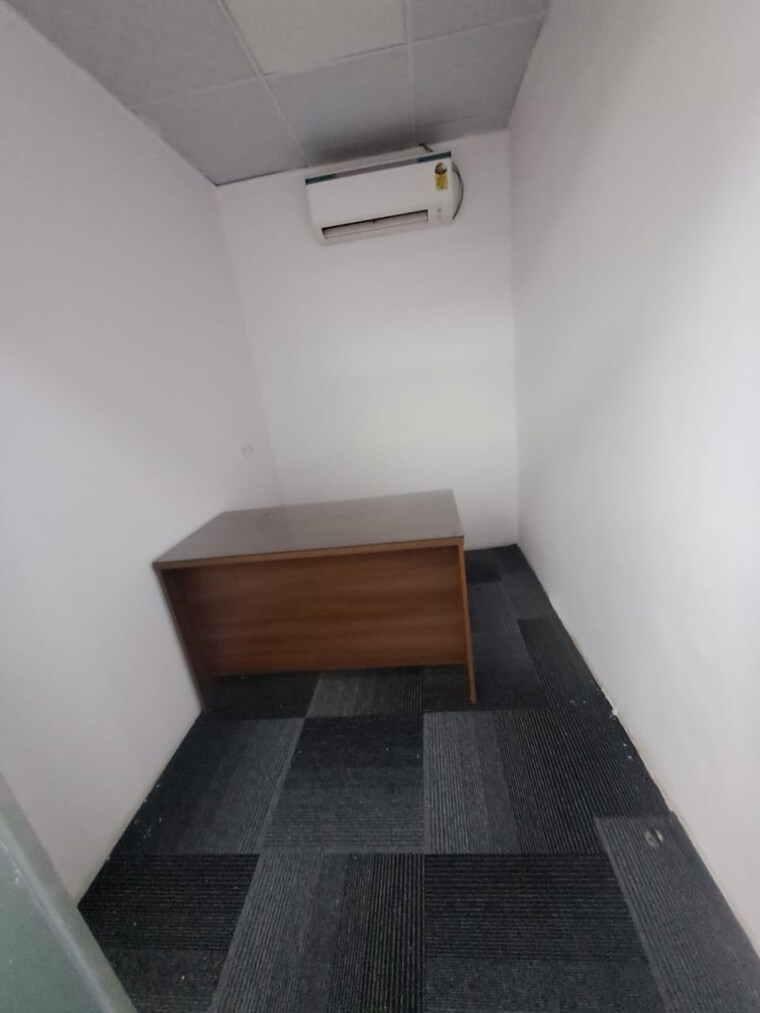 Kitchen, sector 63 Commercial Office Space 1200 Sq.Ft. In Sector 63 Noida 9594586