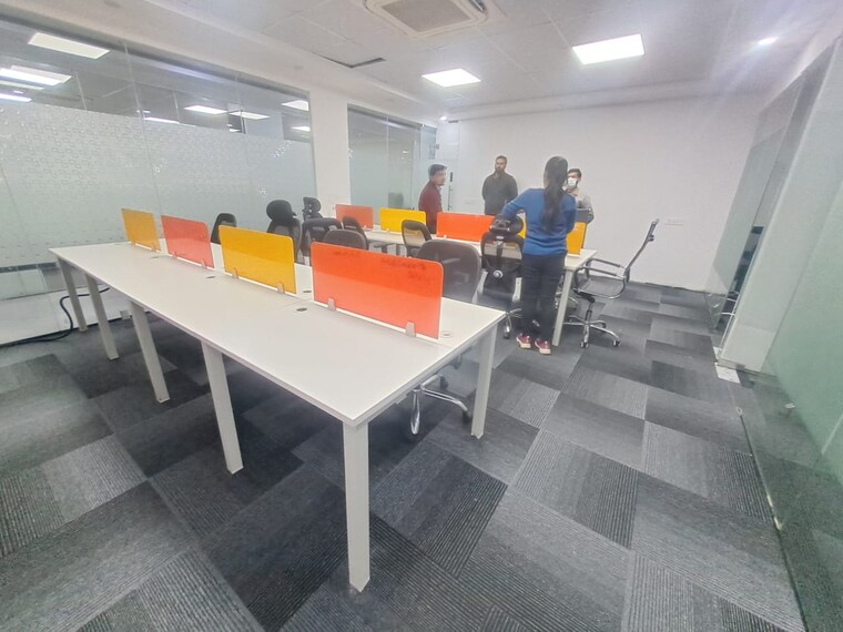 Team Area, sector 63 Commercial Office Space 1200 Sq.Ft. In Sector 63 Noida 9594586