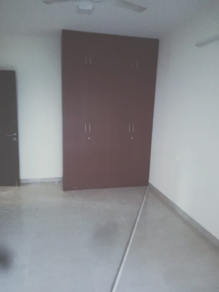 Room, prabhadevi 3 Bedroom 1500 Sq.Ft. Apartment In Prabhadevi Mumbai 9594641