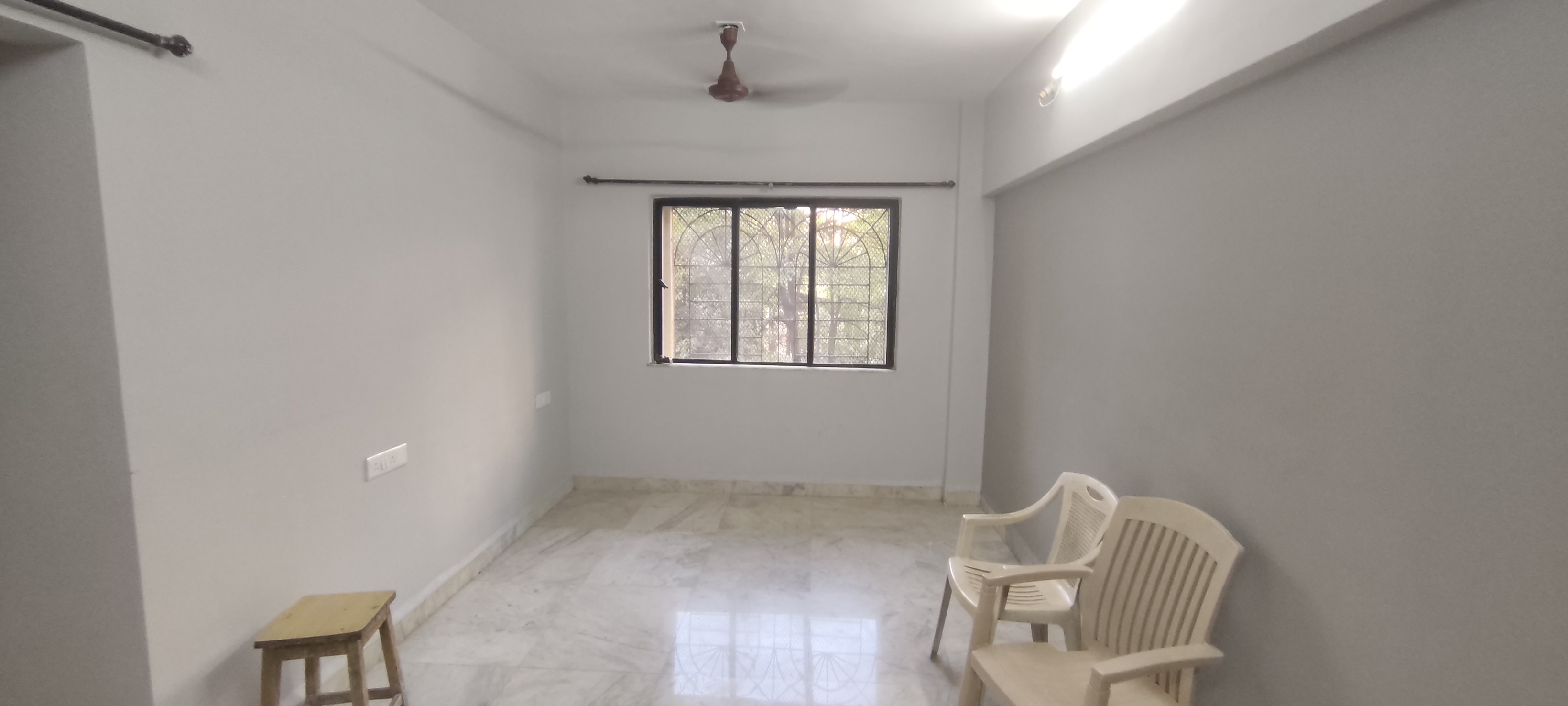 2 BHK Apartment For Rent in Flower Valley Complex