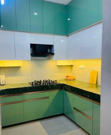 Kitchen in 3 BHK Apartment at Gomti Nagar – for Rent