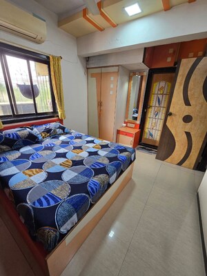 3 BHK Apartment For Rent in Alkapuri Apartment, Kandivali East