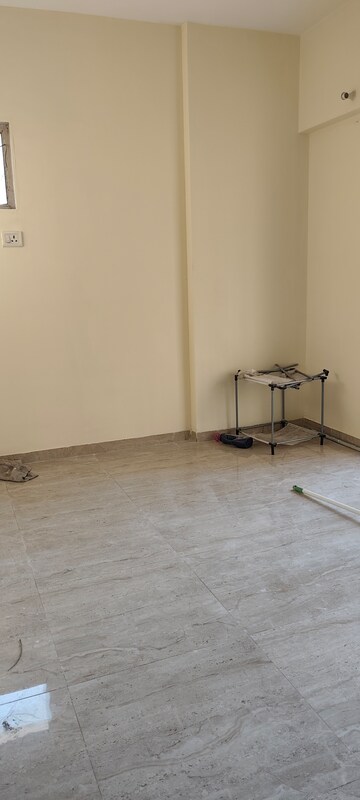 Room in 1 BHK Apartment at Fiama Residency, Thane West – for Rent