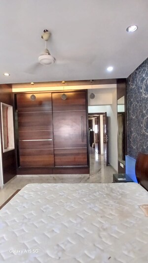 Master Bedroom in 2.5 BHK Apartment at Oberoi Realty Woods, Goregaon East – for Sale