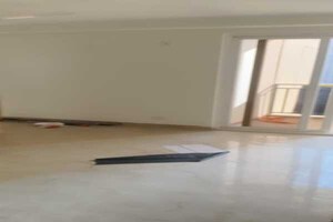 Room in 2 BHK Apartment at Sector 1 Greater Noida – for Rent