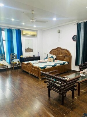 Gym in 2 BHK Builder Floor at Saket – for Rent