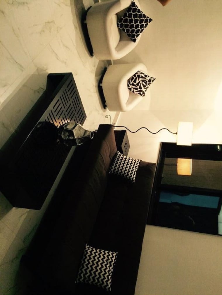 Room, khar west 1 Bedroom 500 Sq.Ft. Apartment In Khar West Mumbai 9594807