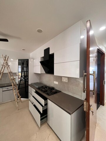 Kitchen in 3 BHK Builder Floor at Raj One Good Earth, Sector 71 – for Sale