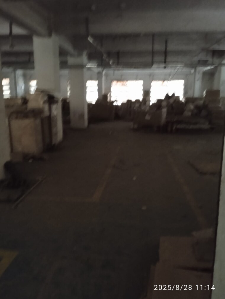  Parking, krishna-block Commercial Office Space 17070 Sq.Ft. In Koramangala Bangalore 9594945