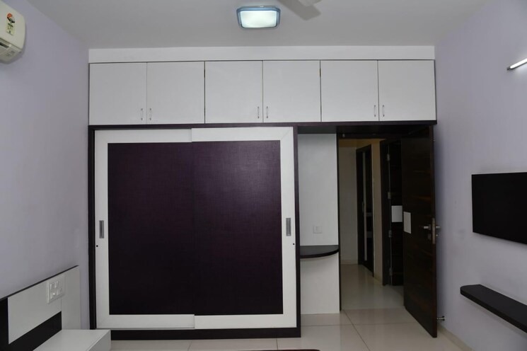 Room, bodakdev 4 Bedroom 3300 Sq.Ft. Apartment In Bodakdev Ahmedabad 9594968