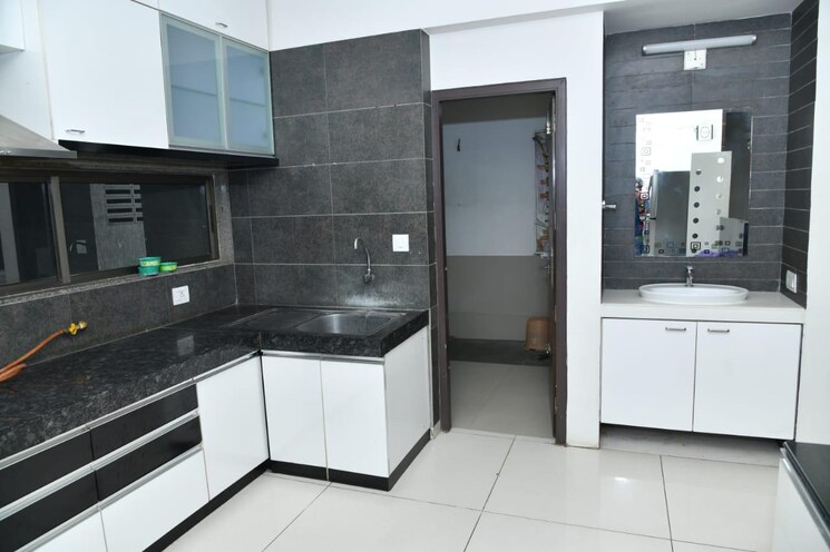 Kitchen, bodakdev 4 Bedroom 3300 Sq.Ft. Apartment In Bodakdev Ahmedabad 9594968