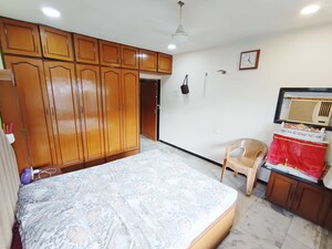 Master Bedroom in 2 BHK Apartment at Sharda Darshan, Dahisar East – for Sale