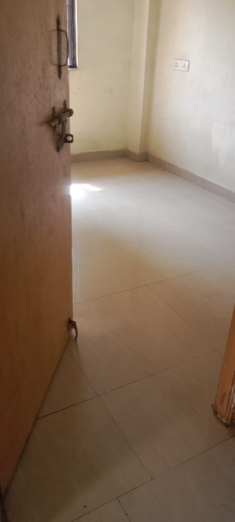 Room, paya-chs-aundh 1 RK 350 Sq.Ft. Apartment In Aundh Pune 9595063