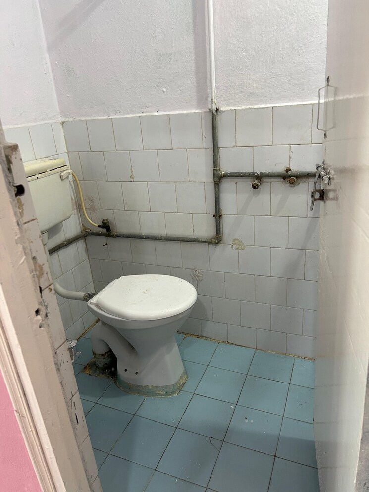 Bathroom, saidabad 2 Bedroom 895 Sq.Ft. Apartment In Saidabad Hyderabad 9595216