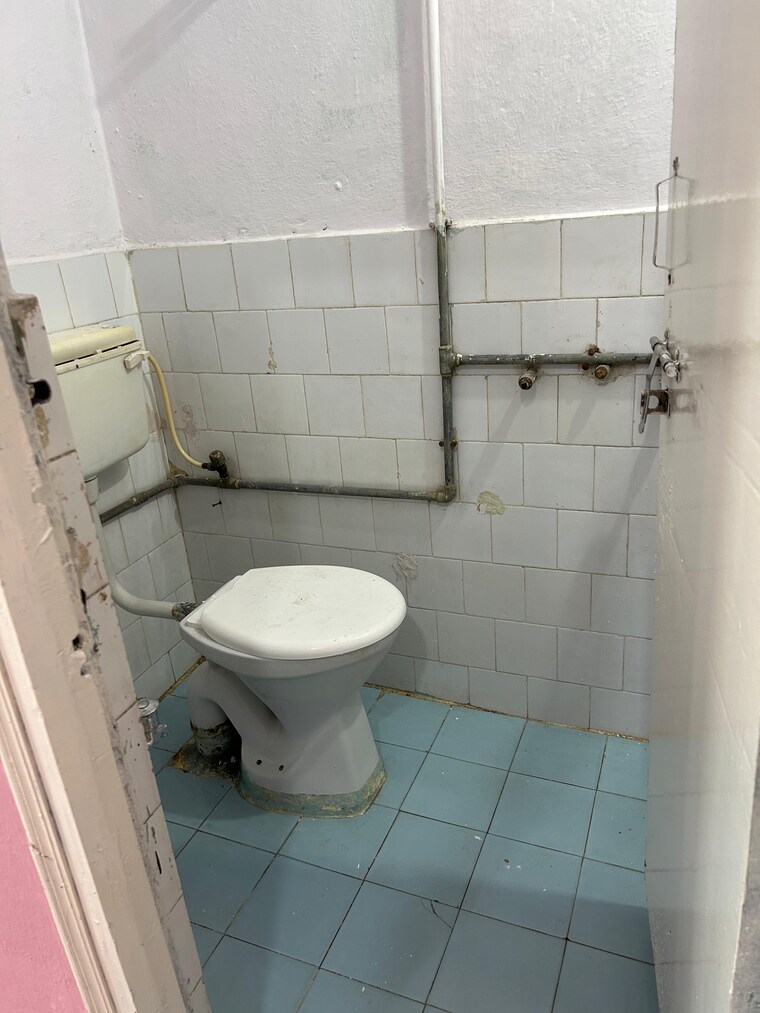 Bathroom, saidabad 2 Bedroom 895 Sq.Ft. Apartment In Saidabad Hyderabad 9595216