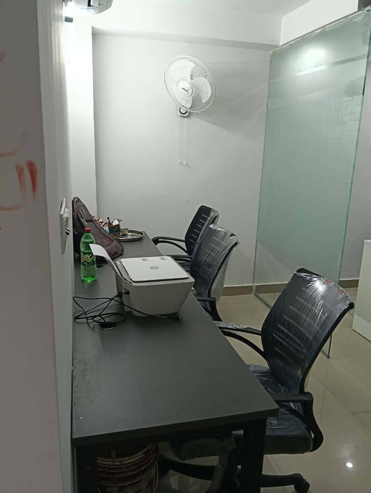 Cover Image, sector 62 Commercial Office Space 550 Sq.Ft. In Sector 62 Noida 9595226