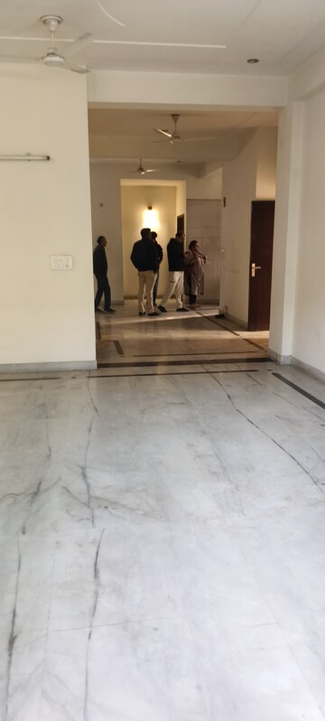 Room in 3 BHK Apartment at Shatabdi Vihar Sector-61, Sector 61 – for Rent