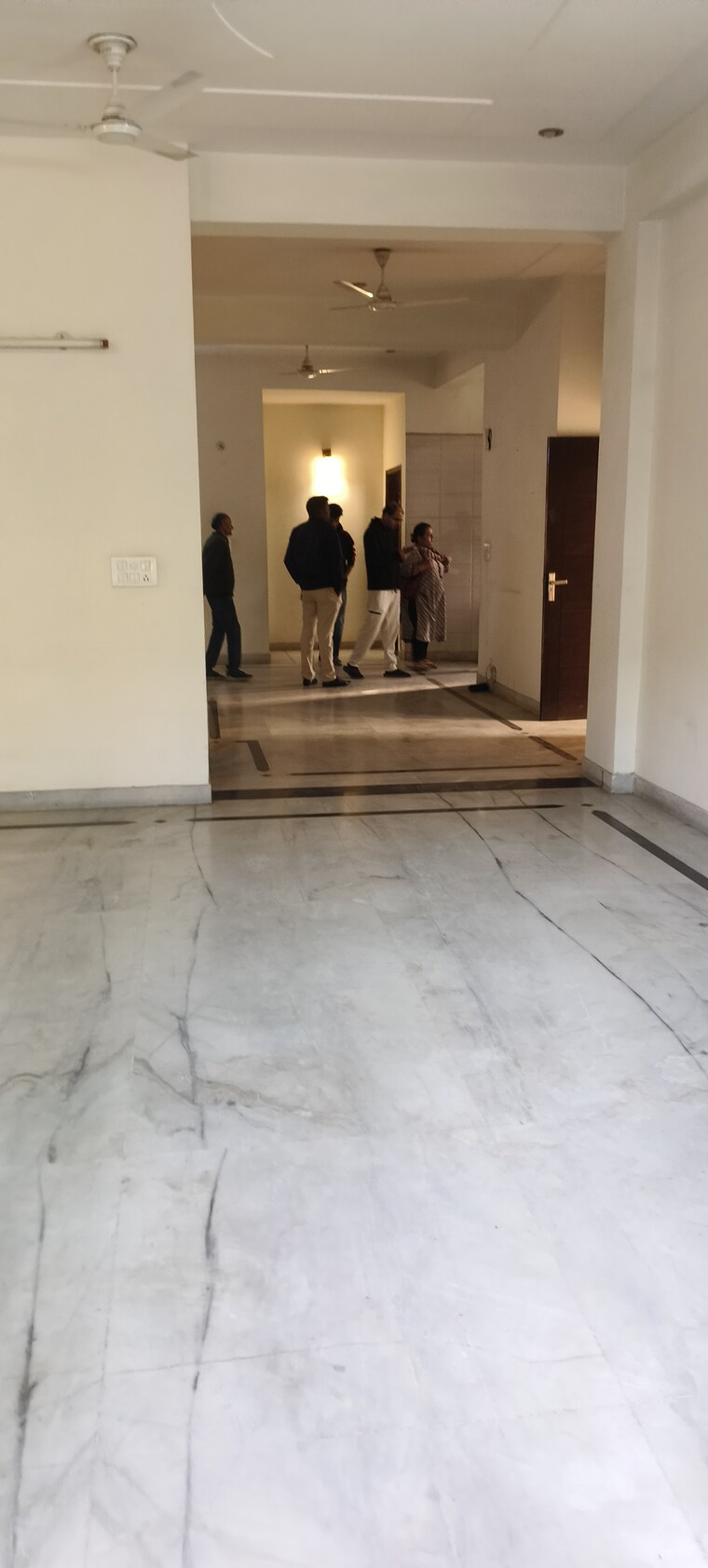 Room, shatabdi-vihar-sector-61 3 Bedroom 1750 Sq.Ft. Apartment In Sector 61 Noida 9595238