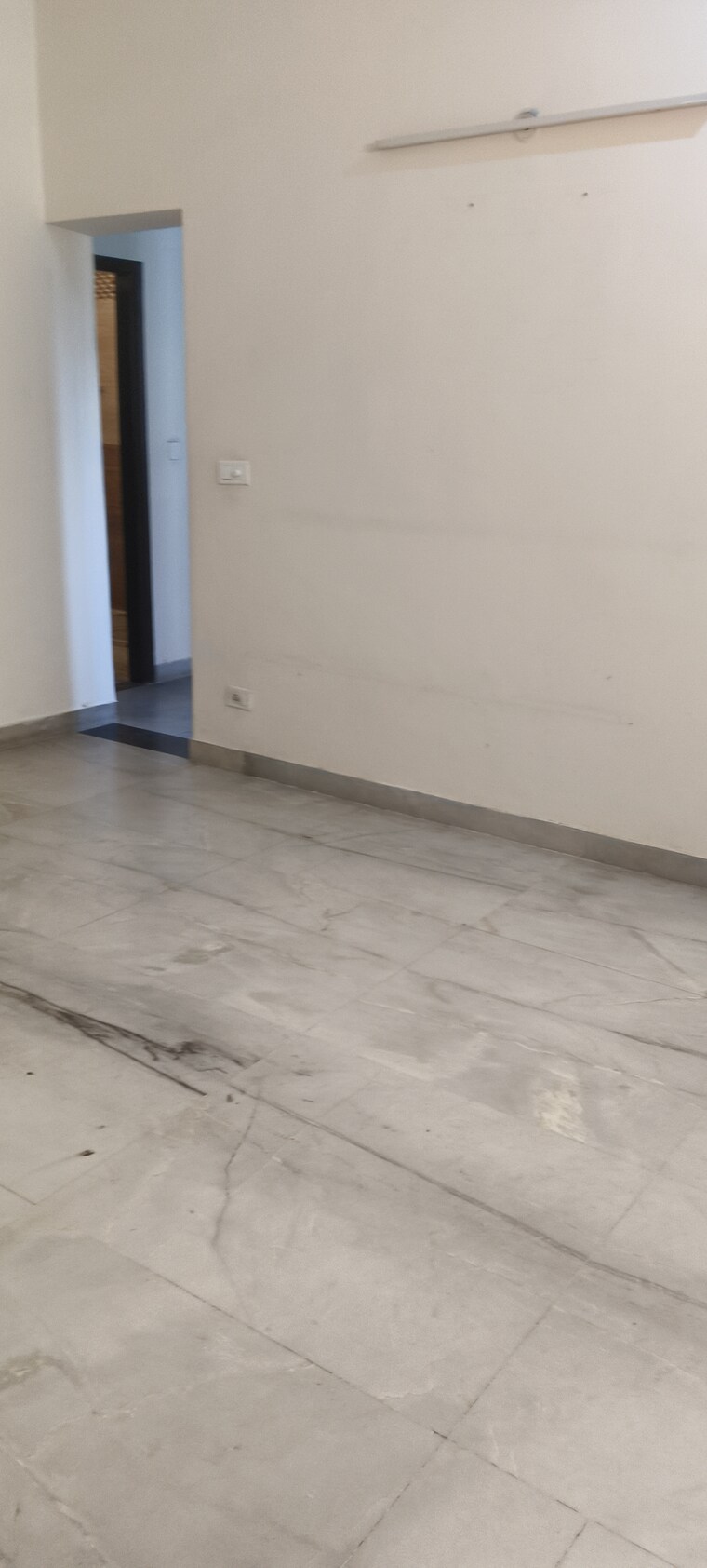 Room, shatabdi-vihar-sector-61 3 Bedroom 1750 Sq.Ft. Apartment In Sector 61 Noida 9595238