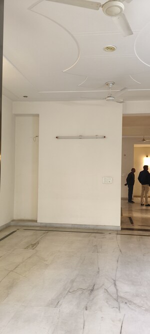 Room in 3 BHK Apartment at Shatabdi Vihar Sector-61, Sector 61 – for Rent