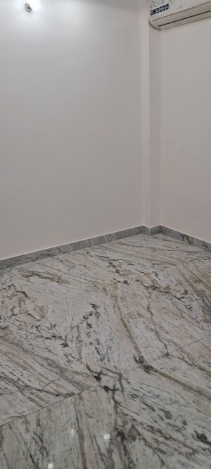 Master Bedroom in 3 BHK Builder Floor at Laxmi Nagar – for Sale