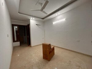 Room in 2 BHK Builder Floor at Chattarpur – for Rent
