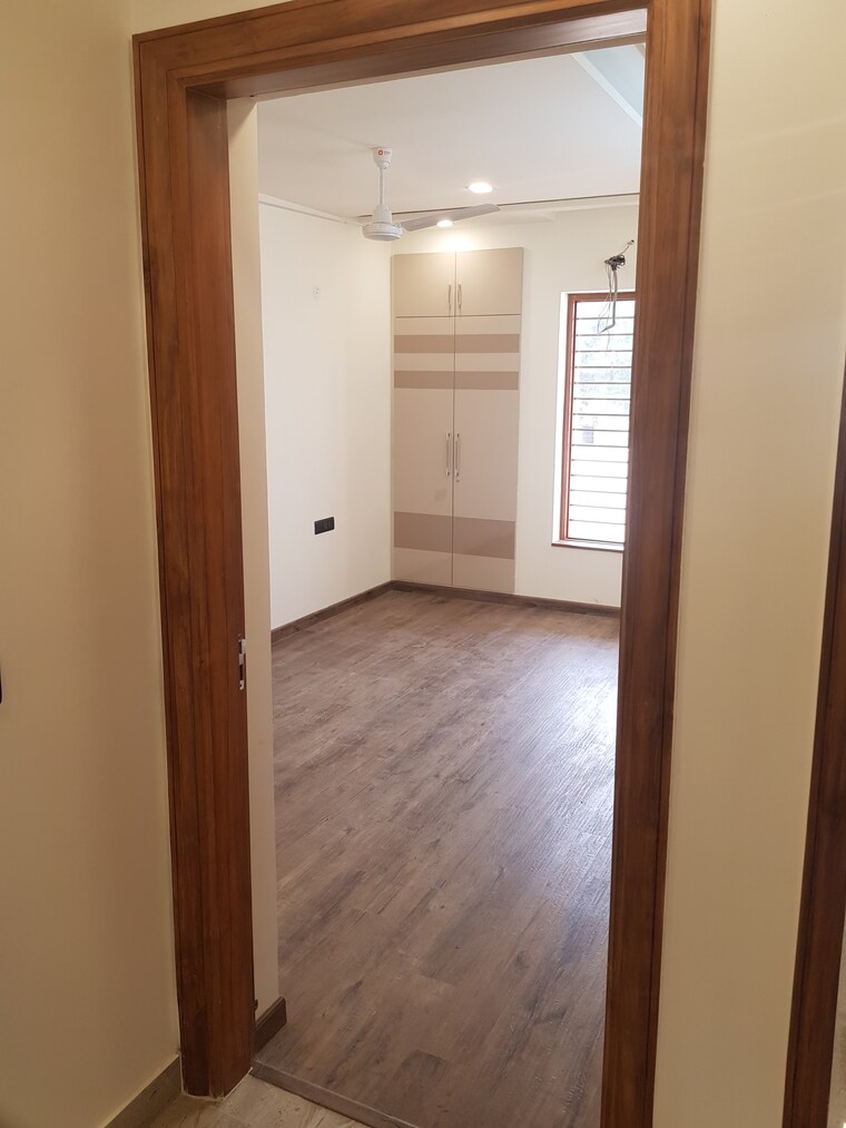 Bedroom, sector 85 3 Bedroom 1850 Sq.Ft. Builder Floor In Sector 85 Faridabad 9595306