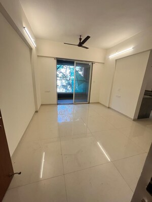 Furnished Amenities in 2 BHK Apartment at Badhekar Krushnakunj, Kothrud – for Rent