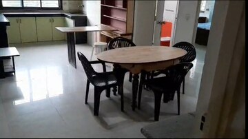 Master Bedroom in 2 BHK Apartment at Anand Park Aundh, Aundh – for Rent