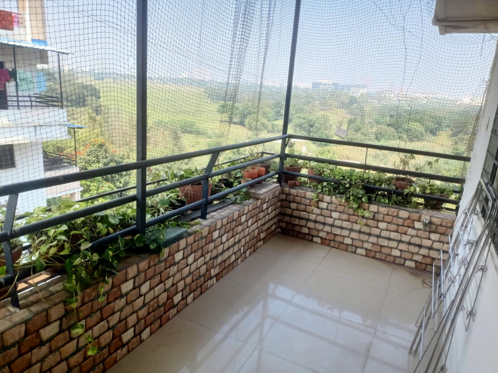 2 BHK Apartment For Sale in Treasure Society