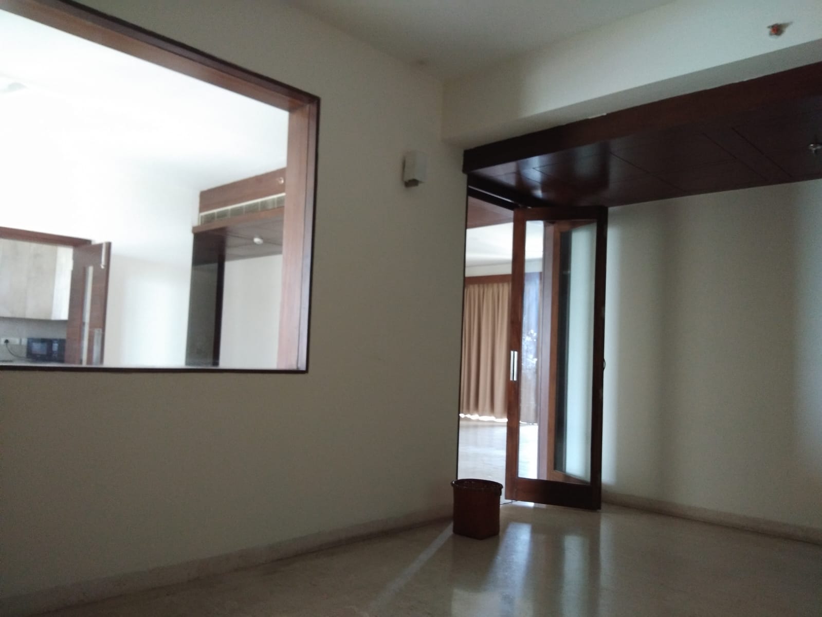 3.5 BHK + Servant Room Apartment For Rent in Ireo The Grand Arch