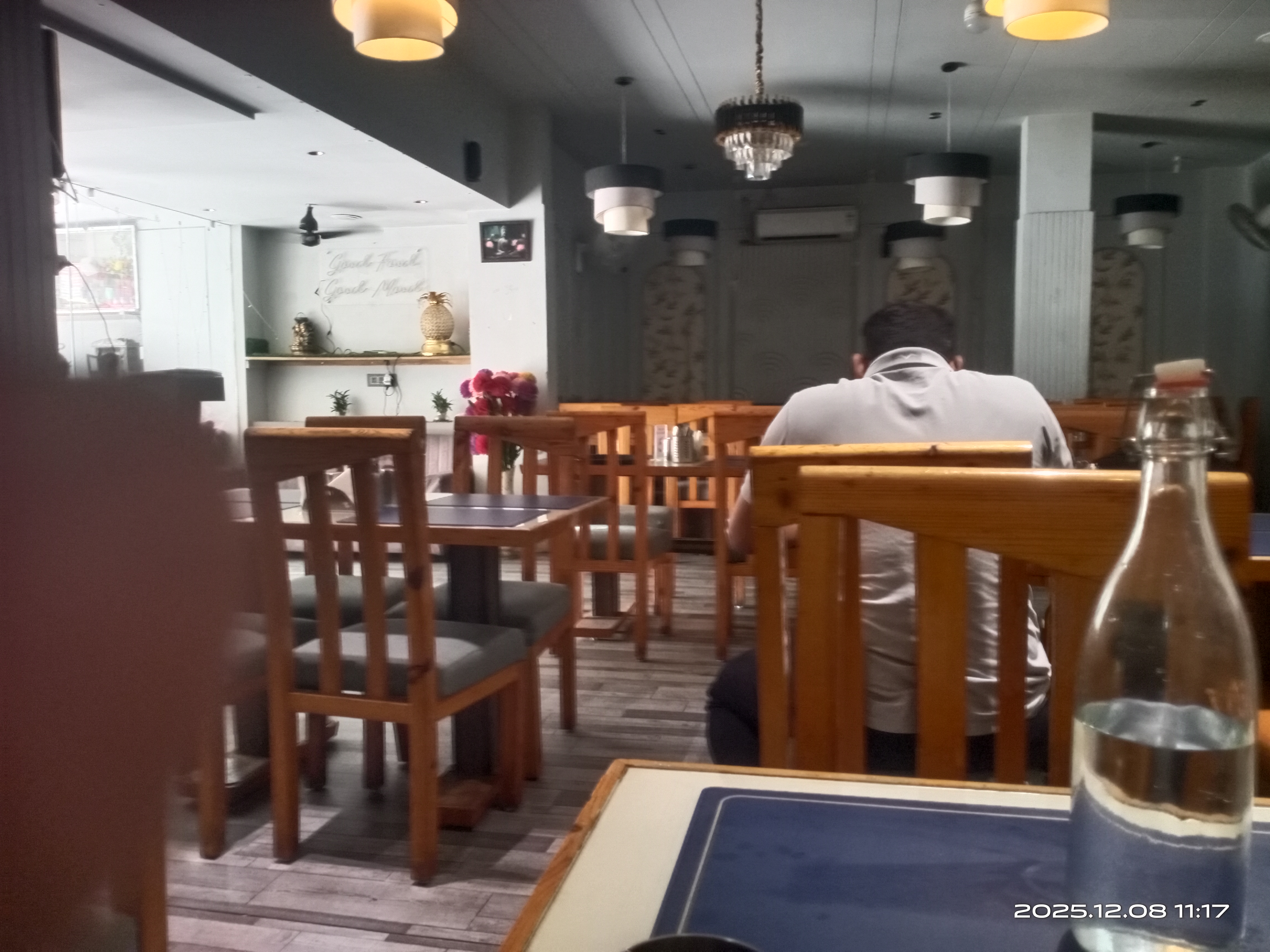 Retail Shop For Rent in Vasna Road