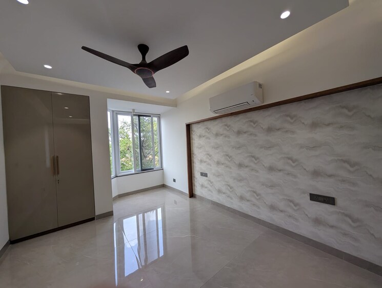 Room, mayur vihar phase 1 extension 3.5 Bedroom 1450 Sq.Ft. Apartment In Mayur Vihar Phase 1 Extension Delhi 9595380