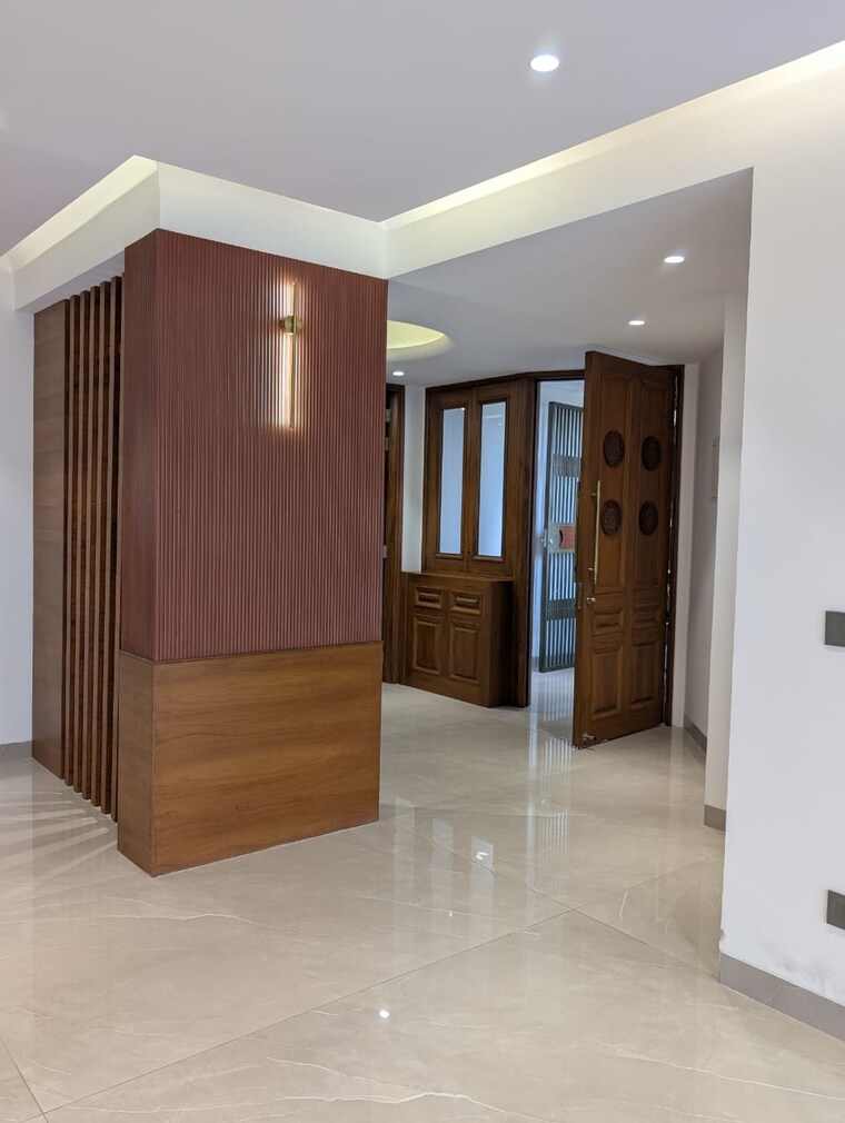 Room, mayur vihar phase 1 extension 3.5 Bedroom 1450 Sq.Ft. Apartment In Mayur Vihar Phase 1 Extension Delhi 9595380