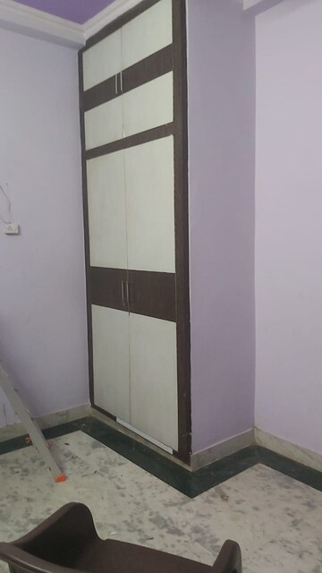 Room in 1.5 BHK Builder Floor at Mayur Vihar – for Rent