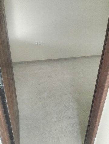 Room in 2 BHK Apartment at Sarvodaya Housing Complex, Kondhwa – for Rent